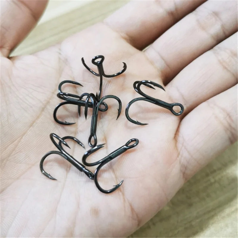 10Pcs/lot Sharp Treble Fishing Hook Strong Round Bend Wide Gap High Carbon Steel Barbed Hooks For Lures Baits Size 2#-10#
